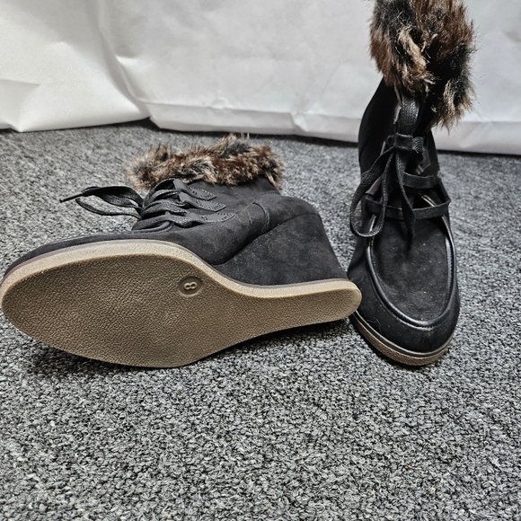 Merona Jaden Faux Suede Shearling Black Wedge Lace Up Boots Size 8 - Picture 7 of 9